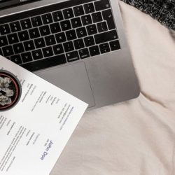 Comment ajouter un CV percutant sur LinkedIn?